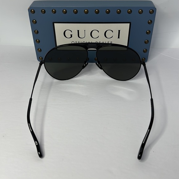New 💯 - Authentic Gucci super light, stylish and bold design. Gucci GG0908s - Picture 8 of 15